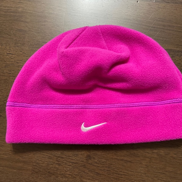 Nike Accessories - Women’s  Nike Beanie